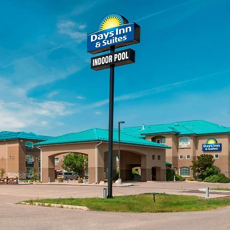 Days Inn & Suites By Wyndham Брандон Экстерьер фото